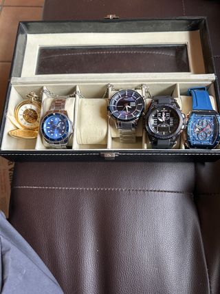 Estuche de Relojes Surtido