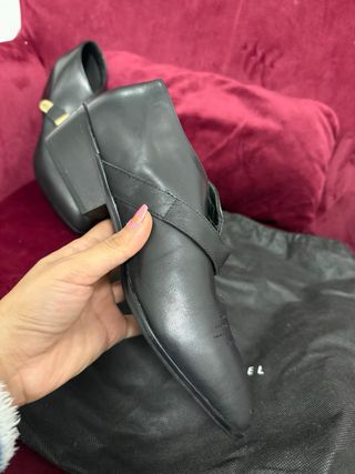 Zapato de piel estilo moderno