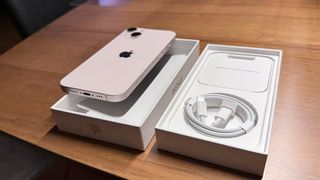 iPhone 13 Rosa Claro 256GB