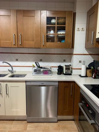 Muebles de cocina madera de roble y Silestone