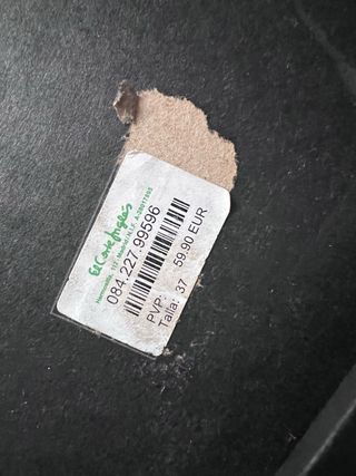 Patines en línea negros y rosas