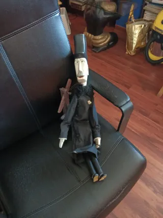 Marioneta checa de madera