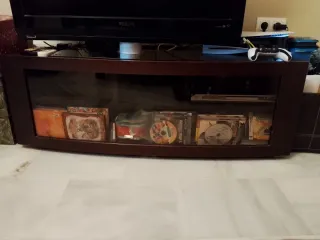 Mesa TV madera oscura con cristal
