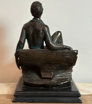 Figura de Hombre Firmada Senserrich