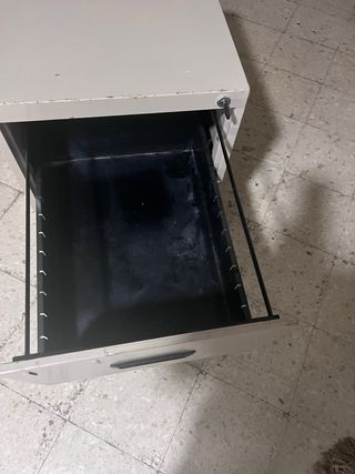 Mueble archivador metálico gris