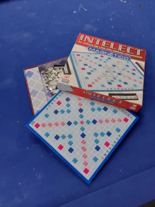 Juego de mesa Intelect