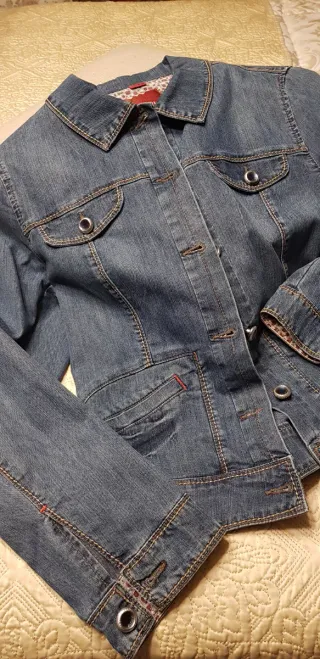 Cazadora vaquera JOCAVI desgastada Talla 40