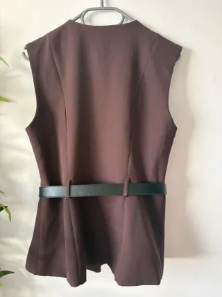 Conjunto Chaleco y Falda Shorts Kiabi T.38