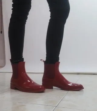 Botas de agua rojas mujer