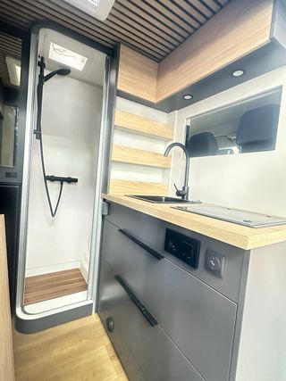 Camperizacion a medida , Reparacion camper Madrid