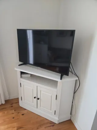 Mueble esquinero blanco