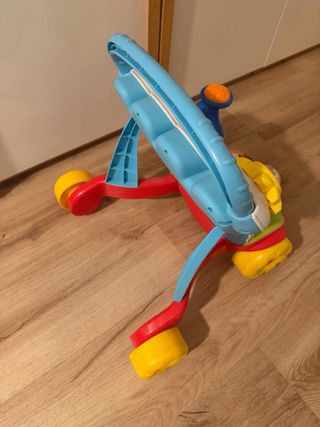 Andador infantil con juegos y música