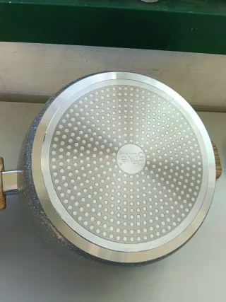 Casseruola con coperchio cm 28