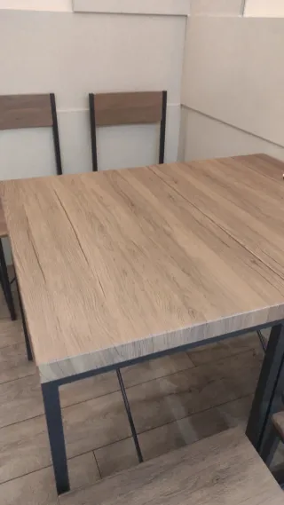 Mesa y 2 Sillas Comedor Madera