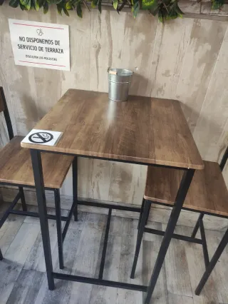 Mesa y 2 Sillas Comedor Madera