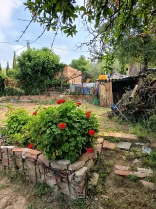 Casa+terreno independiente + casita anexa