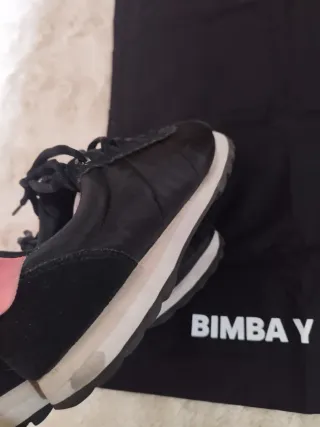 Zapatillas Bimba y Lola Negras y Rosas