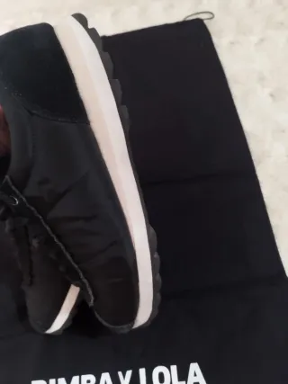 Zapatillas Bimba y Lola Negras y Rosas