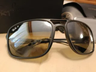 Gafas de Sol Ray-Ban RB4375 Polarizadas y Chroma