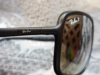 Gafas de Sol Ray-Ban RB4375 Polarizadas y Chroma