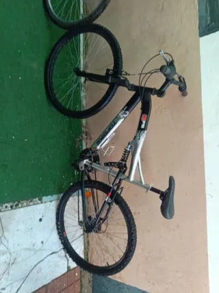 Bicicleta Montaña Blanca 100mm