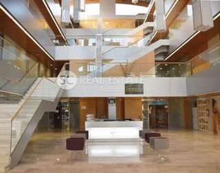 Local comercial en alquiler en Coll Favà - Can Magí en Sant Cugat del Vallès