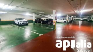 Garaje en venta en Centre en Sabadell