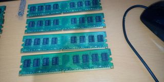 4x Samsung DDR2 2GB RAM PC2-6400U