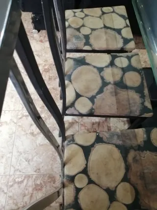 Mesa de comedor de cristal y 6 sillas