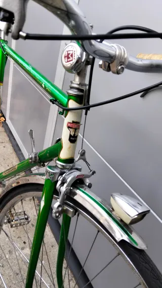 Bicicletta da corsa Motobecane verde