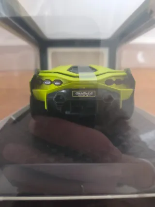 Lamborghini Sián 1:24 Sin Abrir