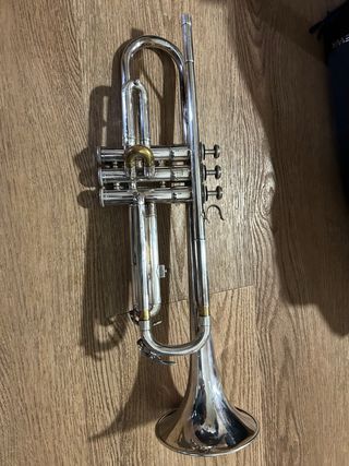 Trompeta Yamaha YTR 232S con maletin y boquilla