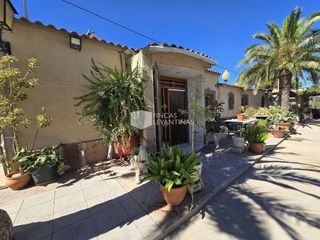 Chalet en venta en Moralet - Cañada del Fenollar en Alicante