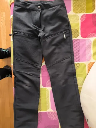Pantalón de montaña niño marca CMP