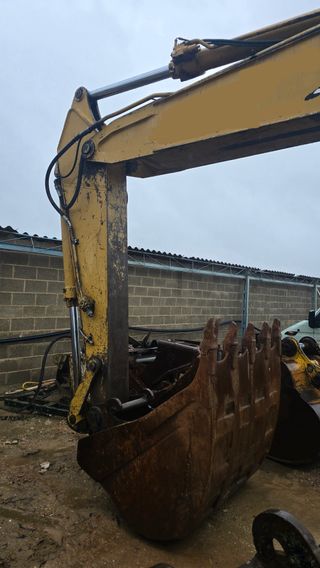ER3 Excavadora de Ruedas Caterpillar M322C