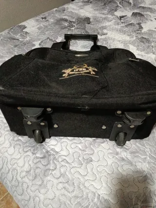 Porta ordenador con ruedas 90cm altura