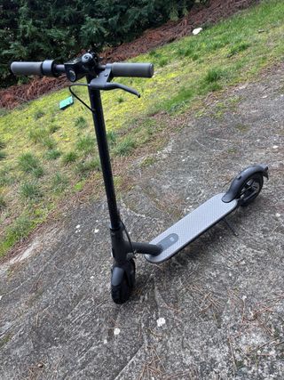 Patinete Xiaomi Essential Negro