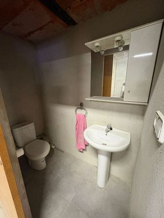 Local comercial en alquiler en Eixample Sud – Migdia en Girona