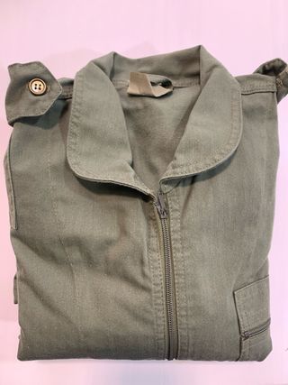 Mono militar hombre talla 4 (1,80 m)