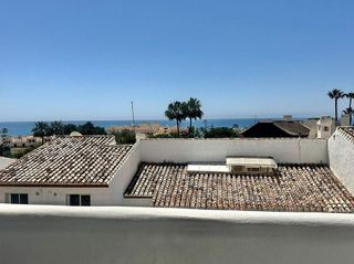 Piso en venta en Playa de los Boliches en Fuengirola