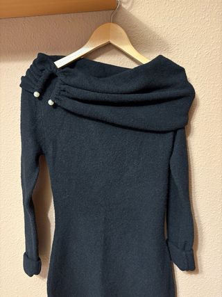 Vestido negro punto elegante