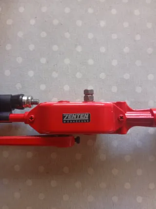 Taladro manual antiguo Zenith