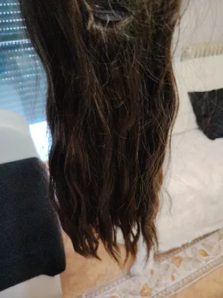 Peluca larga castaña ondulada