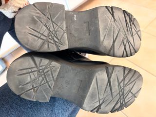 Botines Milah negros con cordones