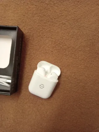 Auriculares Bluetooth Inalámbricos Blancos