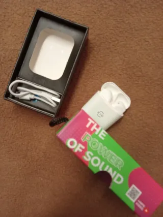 Auriculares Bluetooth Inalámbricos Blancos