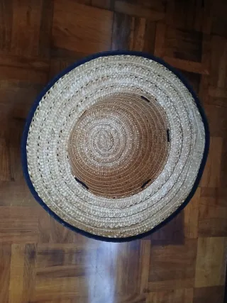 Sombrero de paja con cinta negra