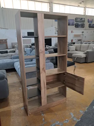 Librería Moderna Madera y Negro