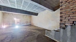 Local comercial en venta en Font Pudenta – Can Sant Joan en Montcada i Reixac