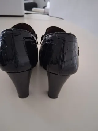 Botines de piel negros